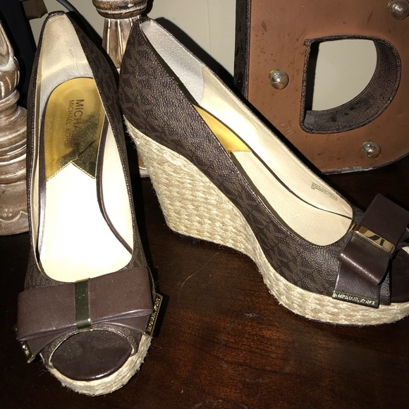 Michael Kors Meg Peep Toe Espadrille Wedges - Picture 3 of 5